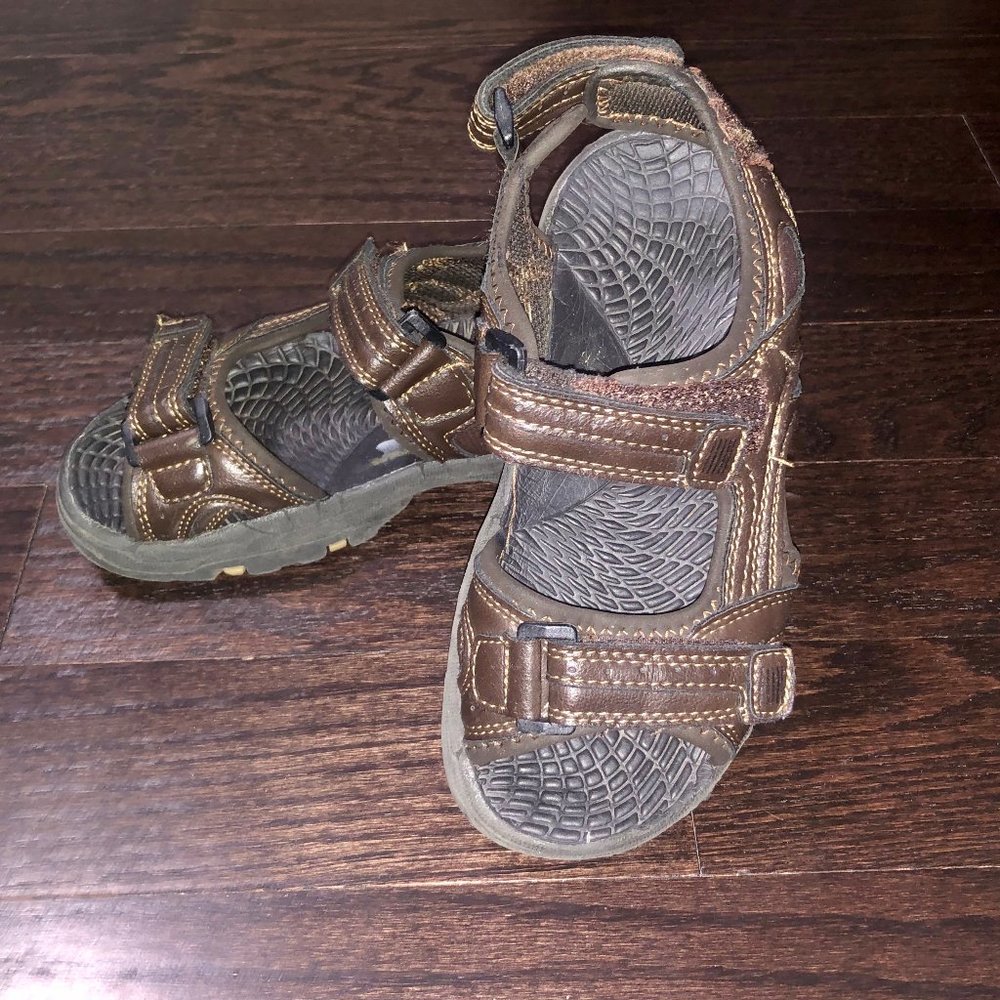 📣3 for $15 📣Boys Outdoors Sandles